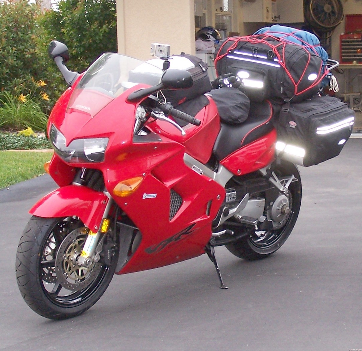gallery_2144_2004_285359.jpg