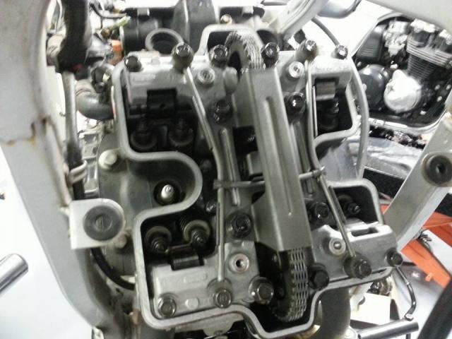 valve cover shot 2.jpg