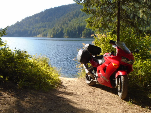 Campground on Noxon Resevior.JPG
