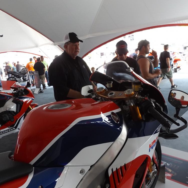 58c5ef63a64a5_Daytona2017015.thumb.JPG.a57788ec1d68186edcc1021e3d77f66b.JPG